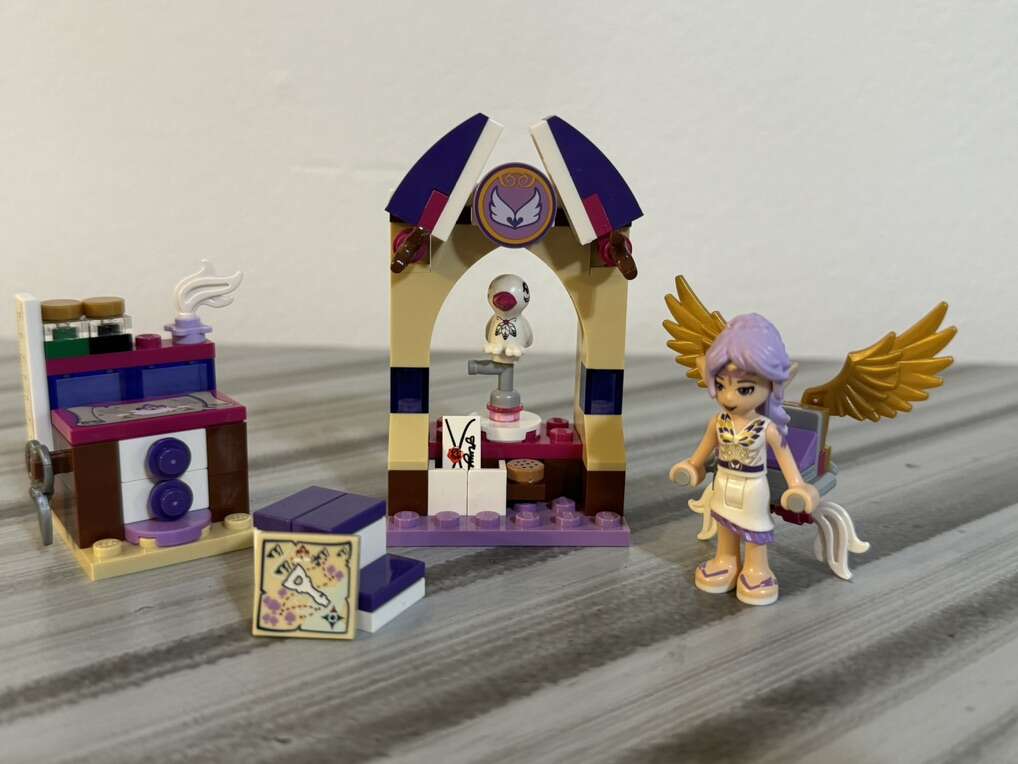 LEGO ELVES - Aira's Creative Workshop