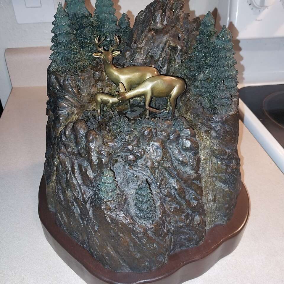 Metal Urn, deer on mountain range 24 lbs