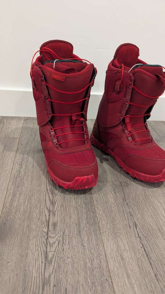 Burton Ritual Women's, size 8