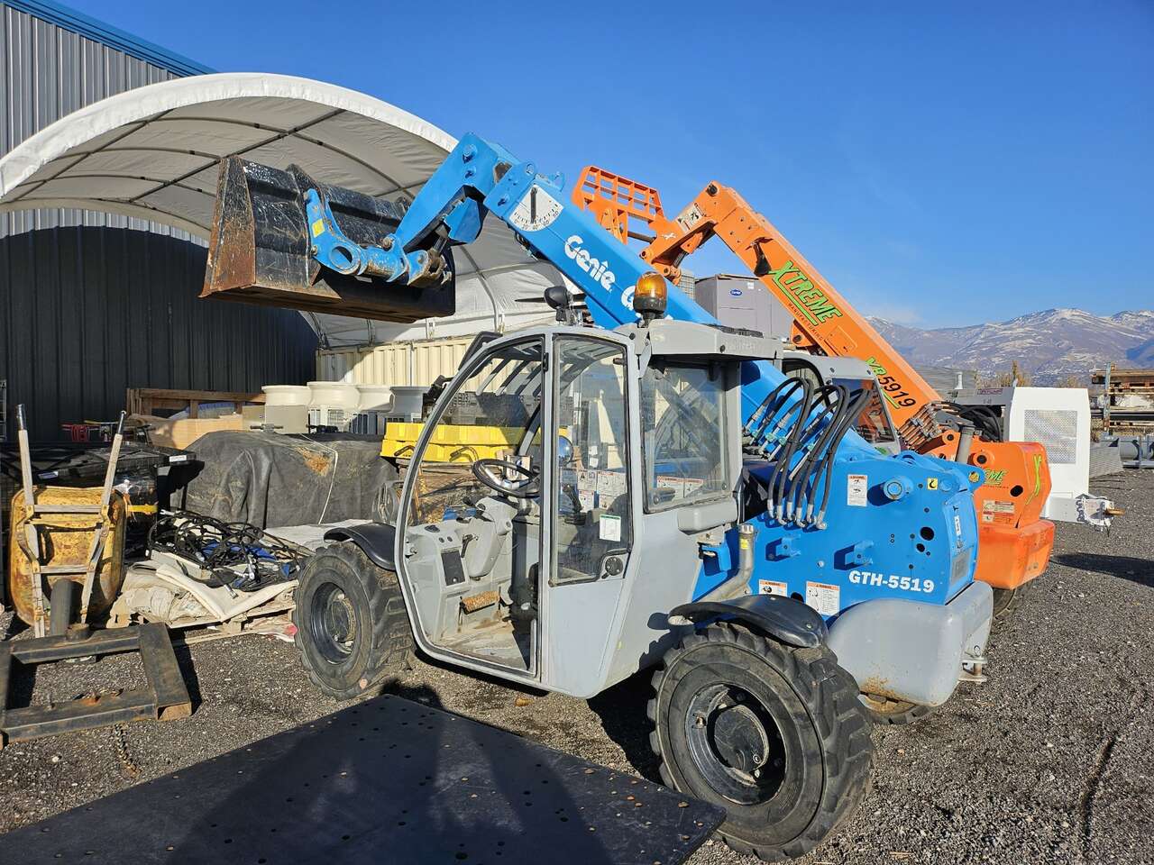 Genie GTH 5519 Bucket