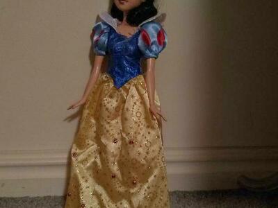 Disney Snow White Classic Doll - 11 1/2"