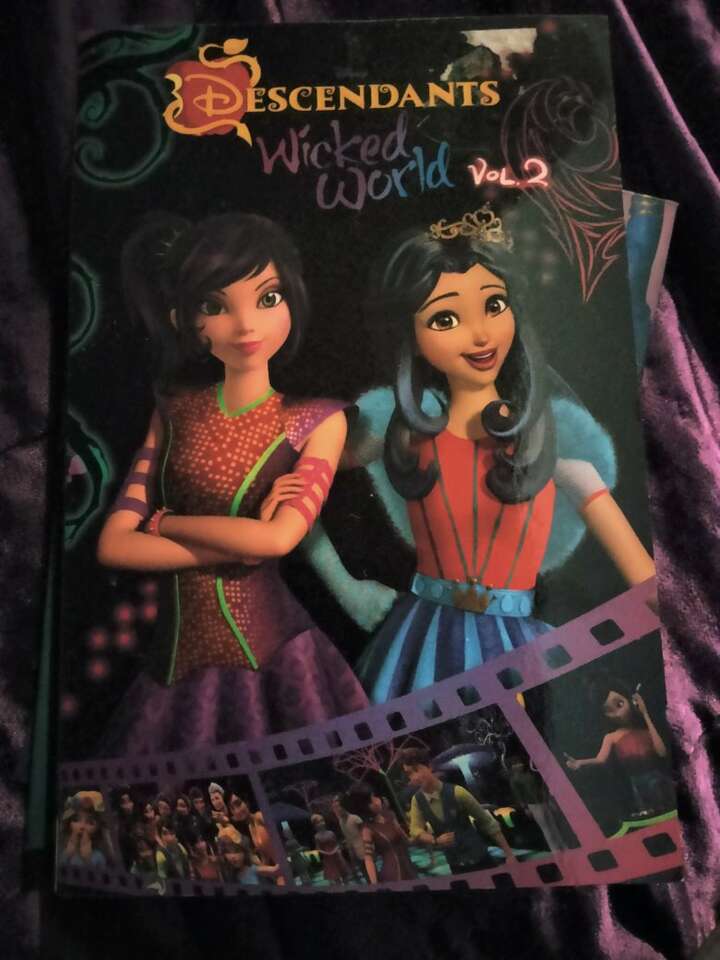 Wicked World Cinestory Comic vol. 2