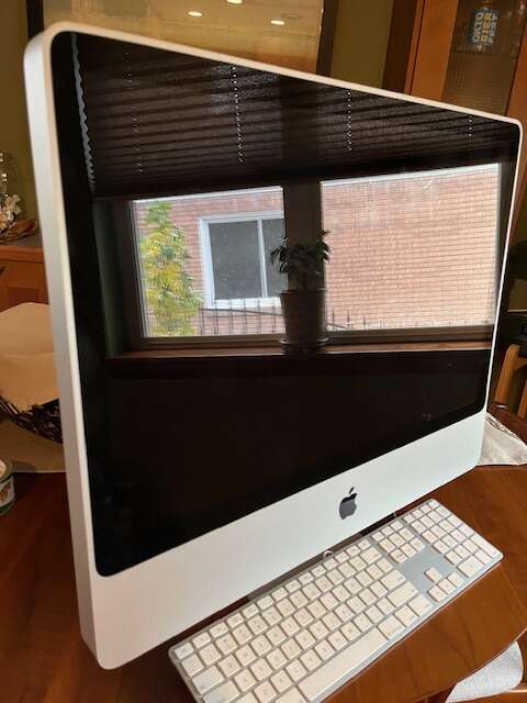 Apple iMac A1225 24"