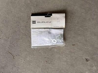 Burley Hitch Alt Adapter