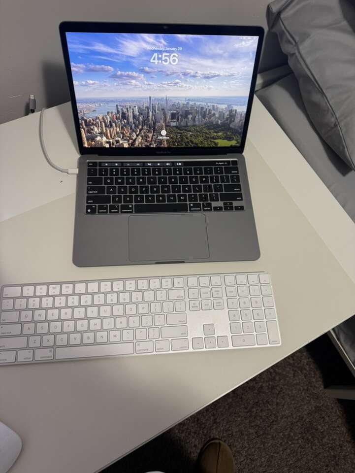 Mac Book Pro 2022