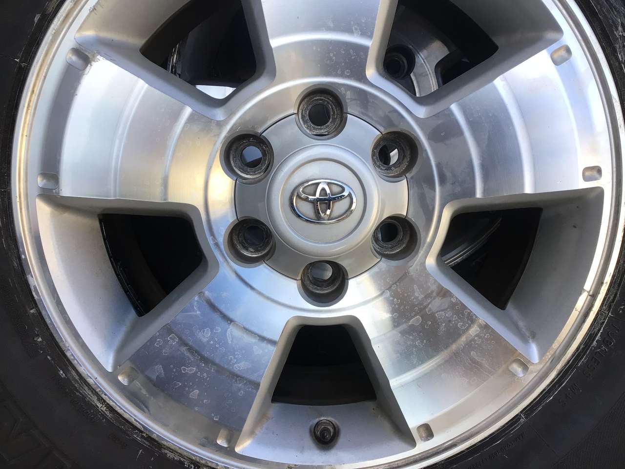 17 inch Toyota wheels with tires and TPMS.