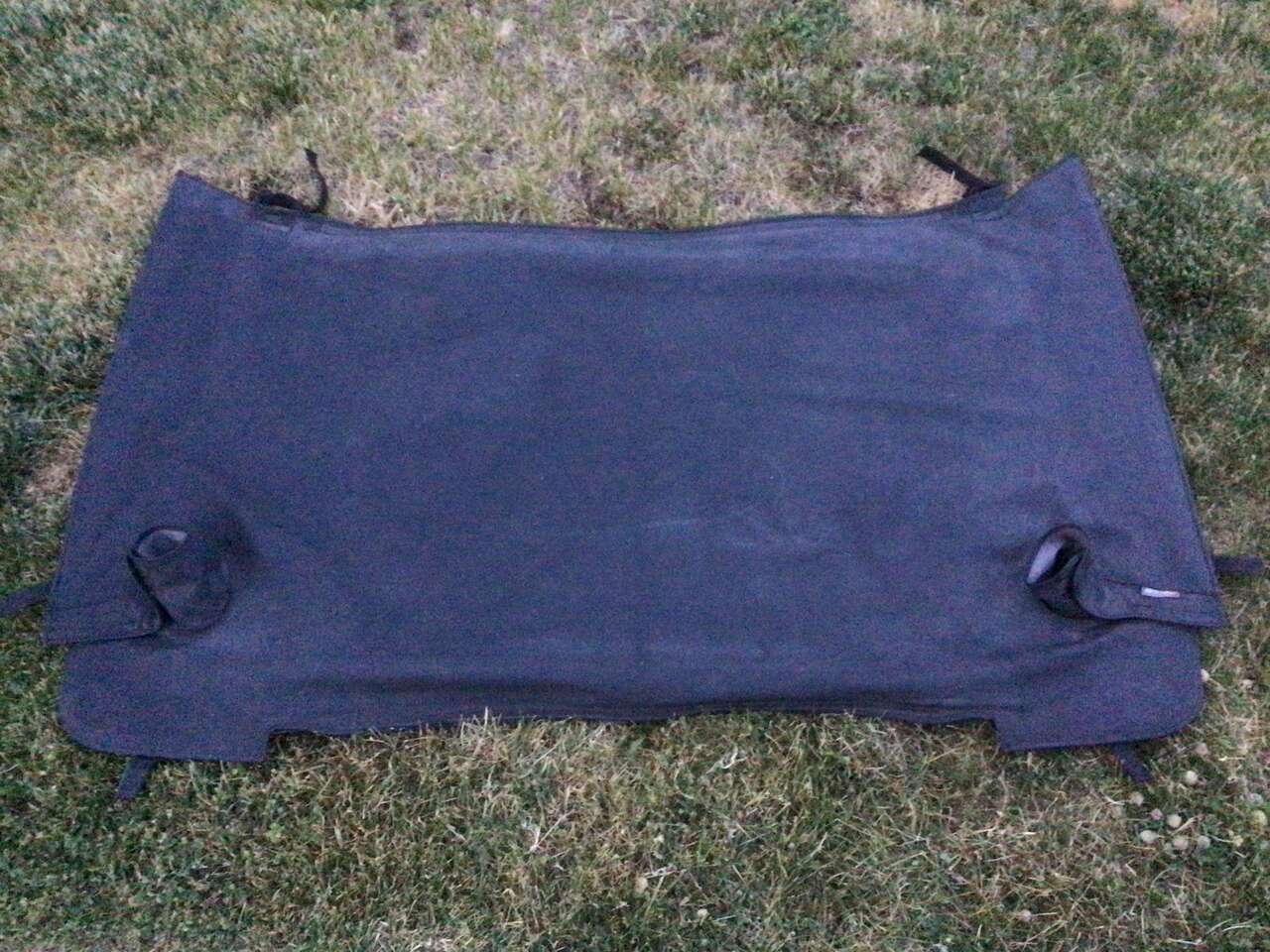 Jeep Wrangler tonneau cover