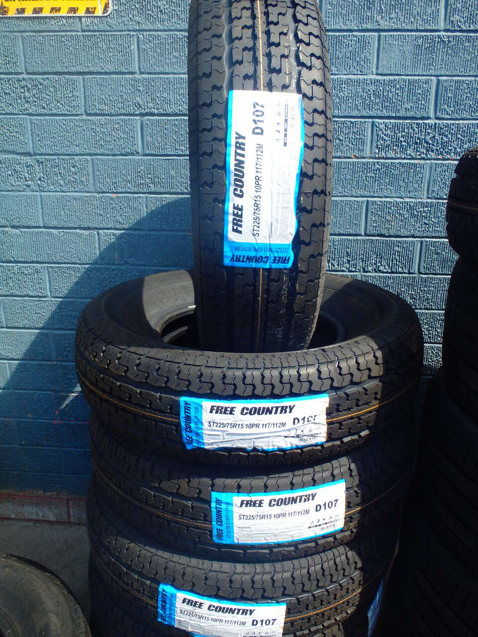 225/75R15 FREECONTRY D107 SET OF BRAND NEW TIRES