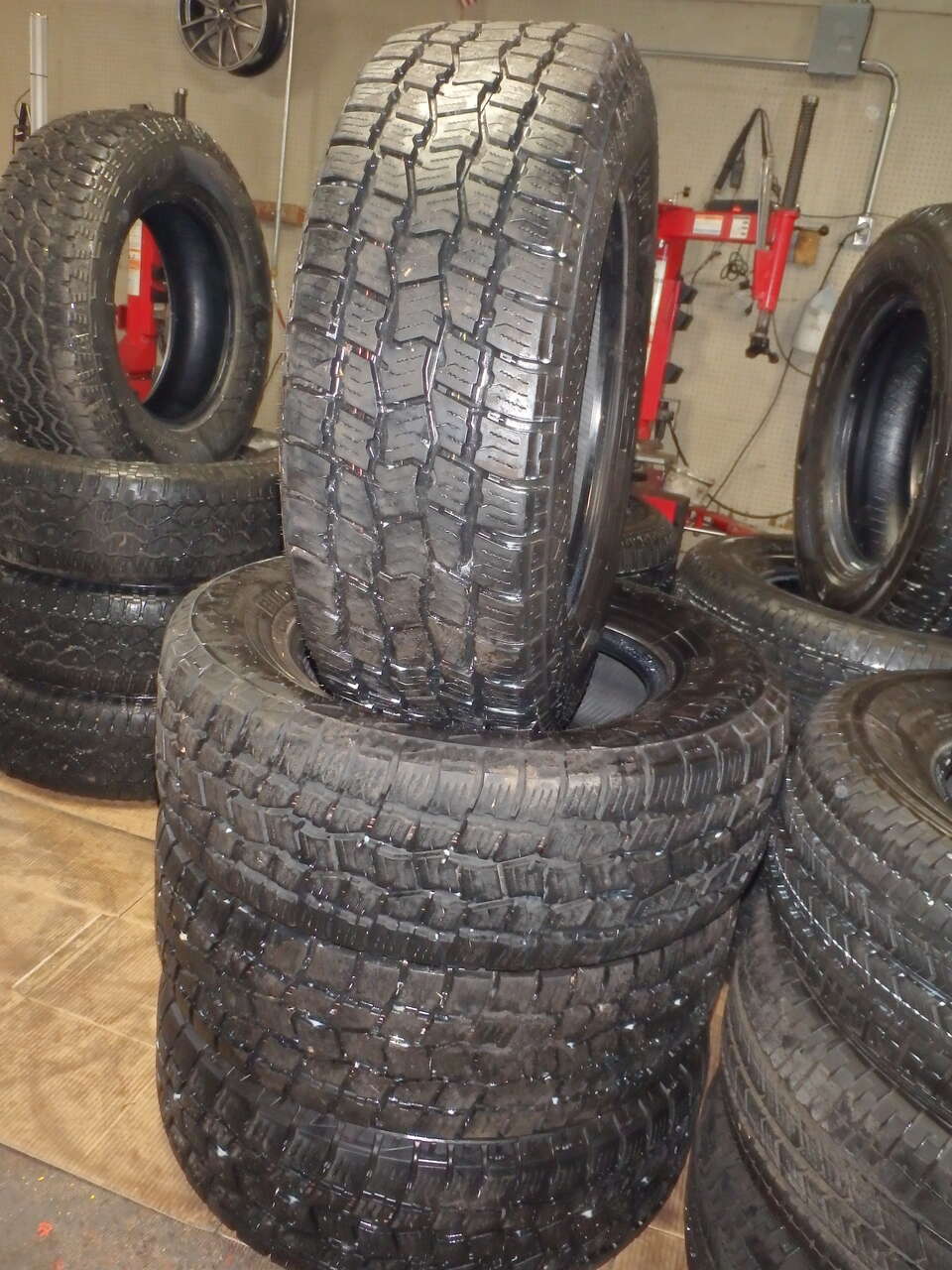275/60R18 BIG O A/T II BIG FOOT SET OF USED TIRES