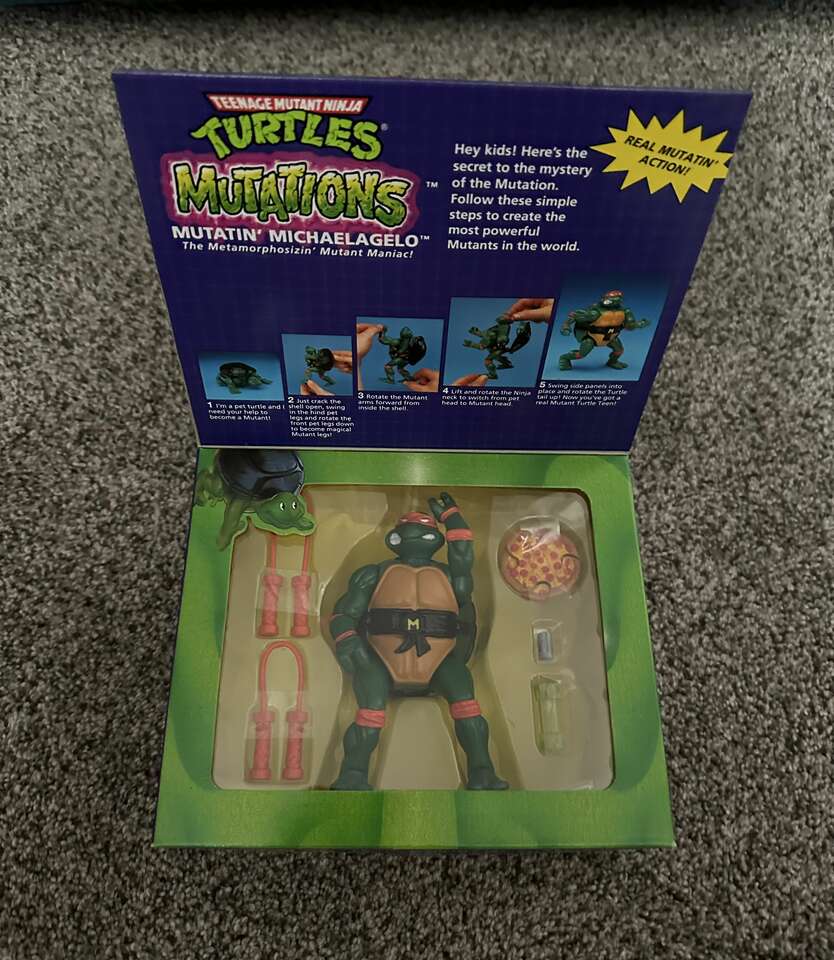 Teenage Mutant Ninja Turtles Mutatin' Michaelangelo 1992 Figure New in box.