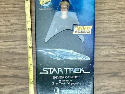 Star Trek 1999 Seven of Nine Toyfare Exclusive Figure.