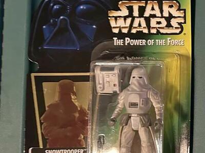 Snow Storm Trooper 1997 Star Wars Action Figure With Imperial Blaster Rifle.