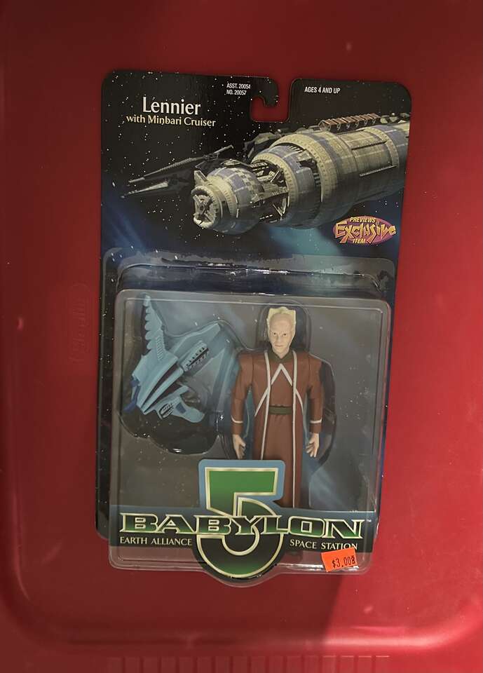 Babylon 5 Previews Exclusive 1997 Warner Brothers (Billy Mumy) Lennier Action Figure with Minbari Cruiser.