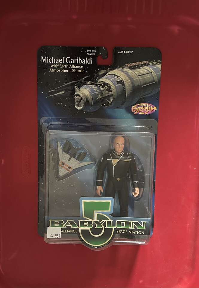 Babylon 5 Previews Exclusive 1997 Warner Brothers Michael Garibaldi Action Figure.
