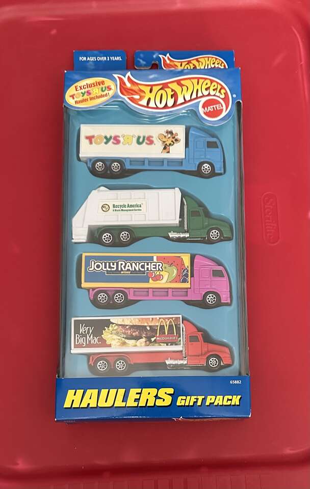Hot Wheels 1997 Haulers 4 Truck Set #65743.