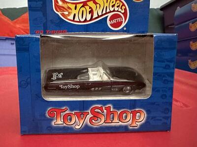 Hot Wheels 1999 Toy Shop Special Edition '63 T-Bird Boxed Die Cast Car.