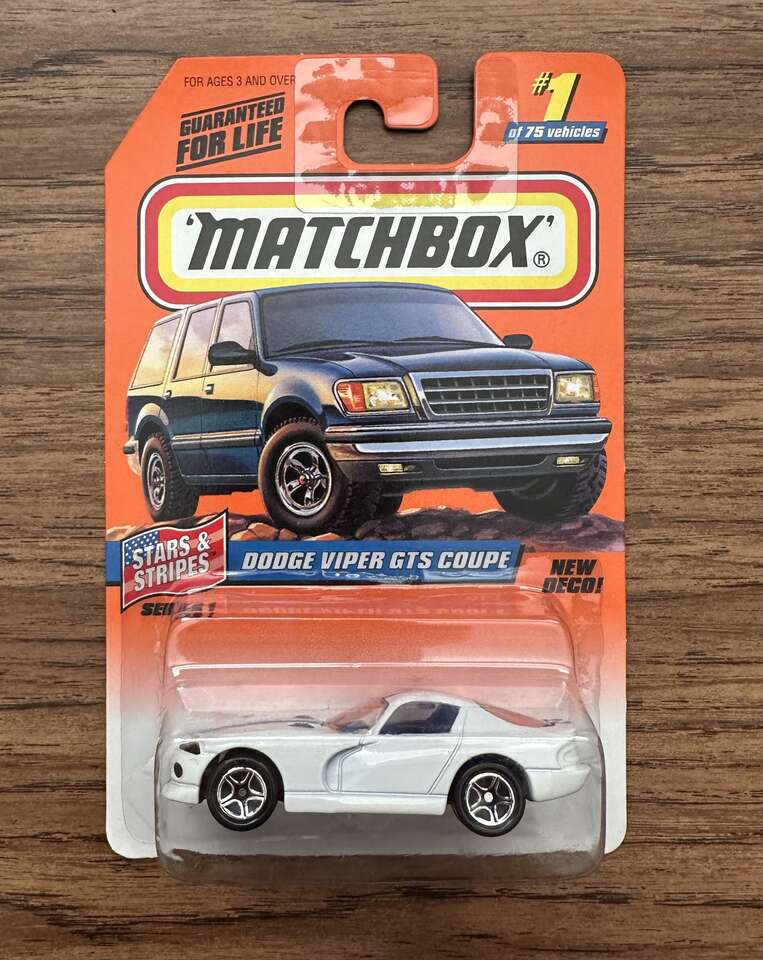 Matchbox 1998 Dodge Viper GTS Coupe Die Cast Series #1.