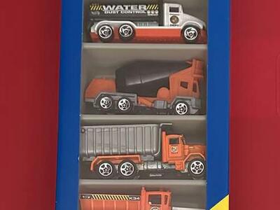 Hot Wheels 1996 Road Repair Five Car Set, #17460.