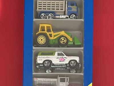 Hot Wheels 1996 Farm Country Five Car Set, #17455.