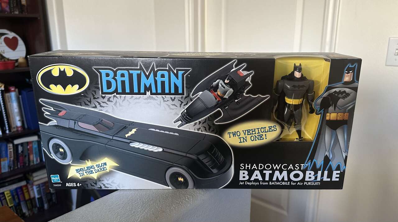 Batman 2001 Shadowcast Batmobile Vehicle by Hasbro.