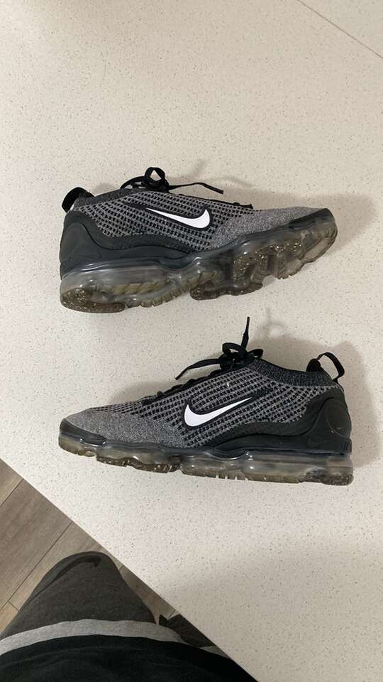 NIKE VAPORMAX Oreo men's size 9 pre-owned