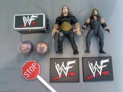 Vintage late 90's WWF WWE action figures and extras... All WWF undertaker
