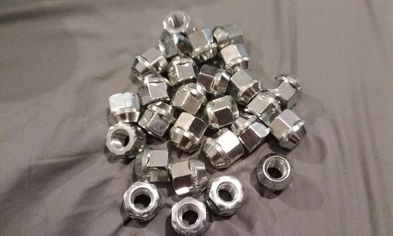 7/16 lug nuts...... Only 7 available and brand new chrome plated