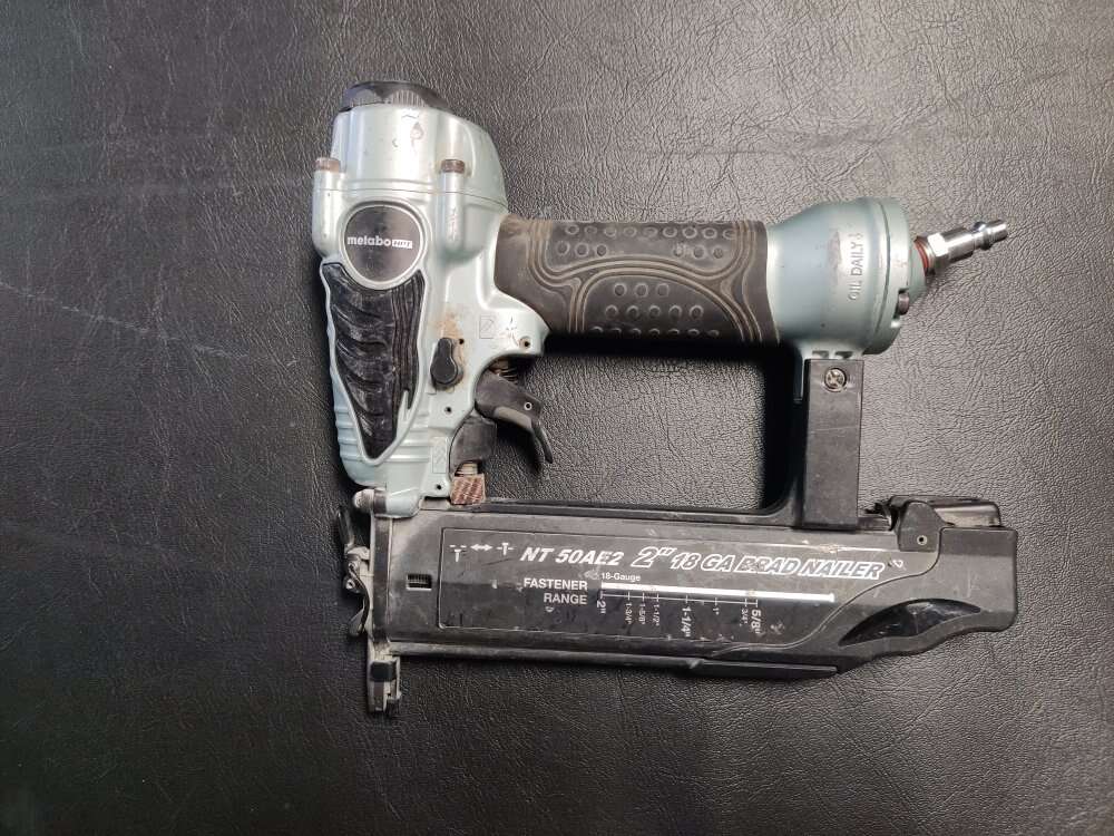 Nail guns total (2) Hitachi