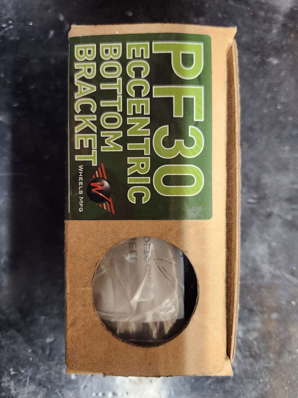 Wheels Manufacturing eccentric bottom bracket - BB-30 to Shimano