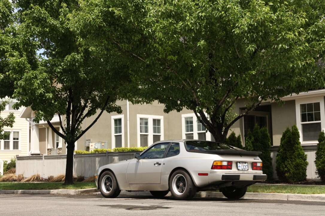 1985 PORSCHE 944 BASE