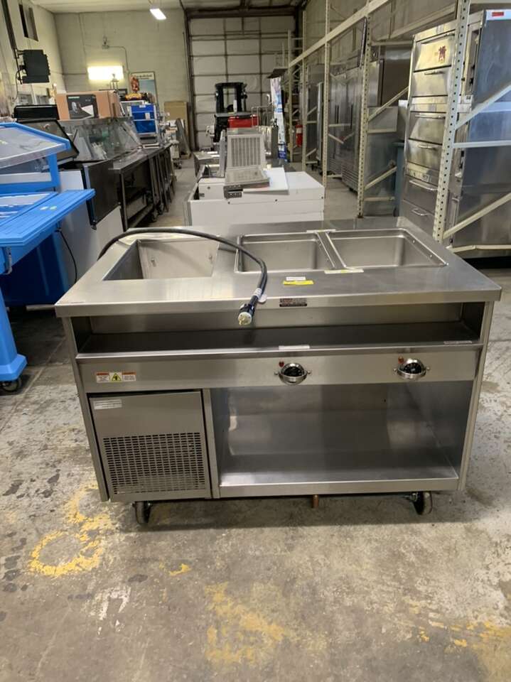 Chef Island Hot And Cold In Excellent Condition 12
