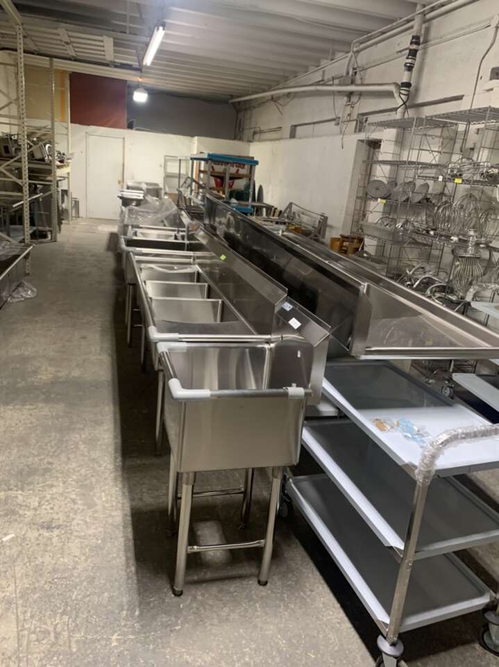 New Arrival Stainless Steel Sink , hand sink ,Faucet ,Pre-rinse and faucets In Stock ,