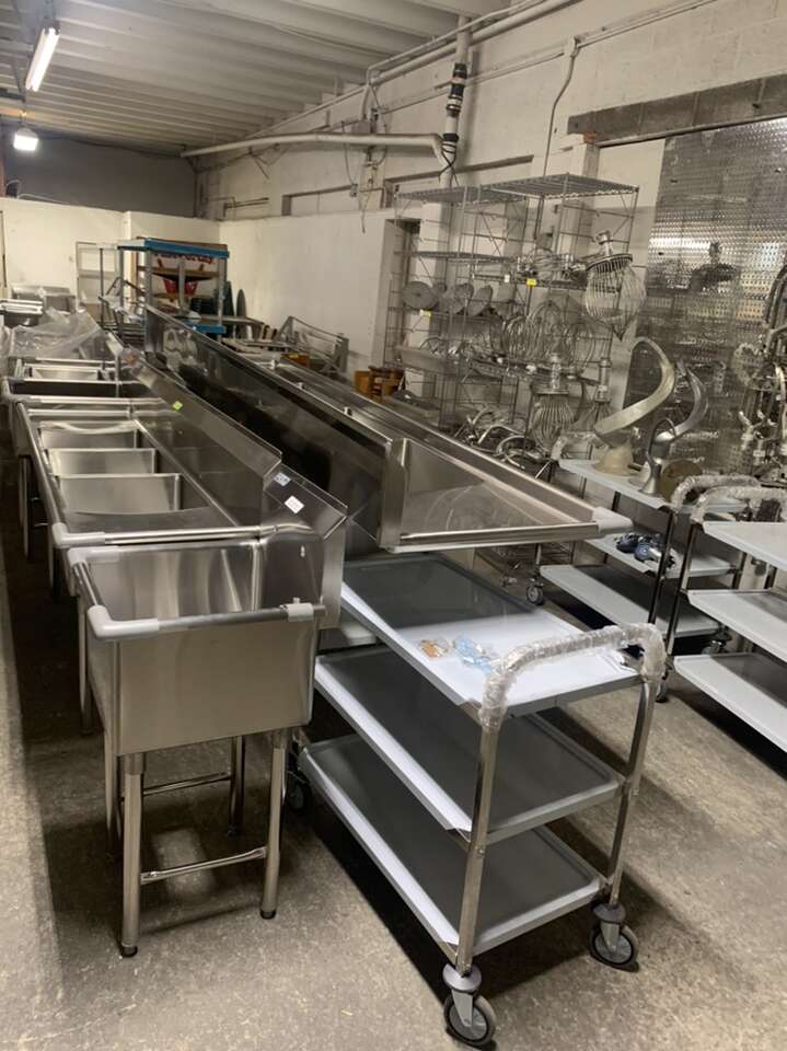 New Arrival Stainless Steel Sink , hand sink ,Faucet ,Pre-rinse and faucets In Stock ,