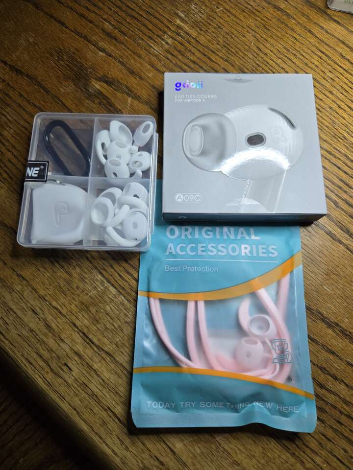 Airpods 4 Earbuds Tips Anti-Slip Set Brand New