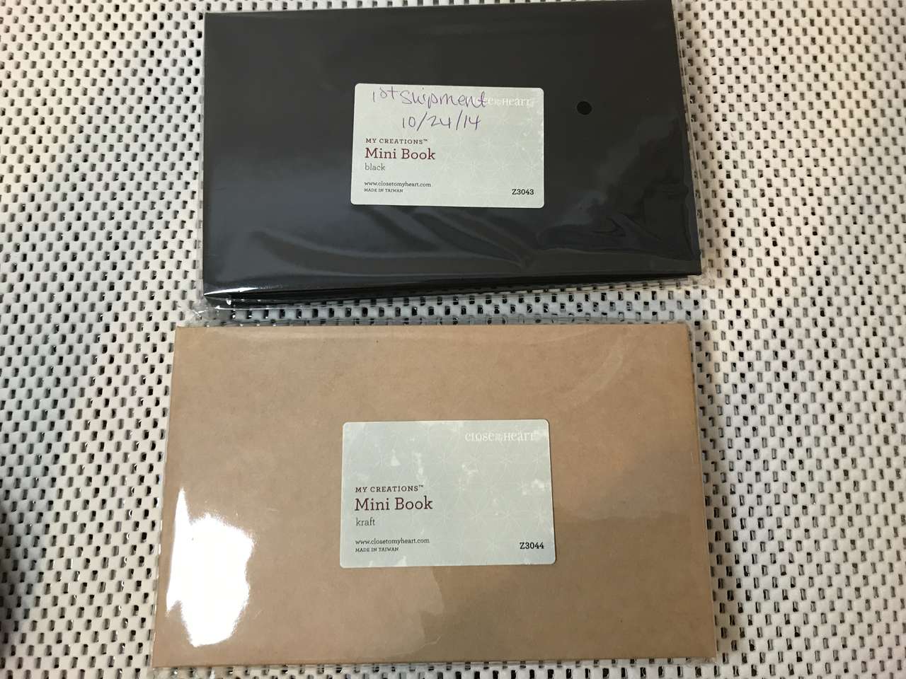 Close To My Heart Mini Book Kraft or Black 10 Pages, 7 1/2”x4 3/4” New