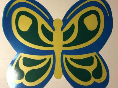 Butterflies Plastic Very Large, used 15” x 18” 19-count and Very Large Flowers 14” x 14”