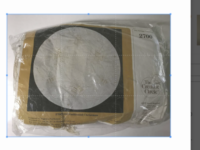 The Creative Circle #2700 Old Fashioned Christmas Kit for Tree Skirt or Table Covering, Opened but never used.