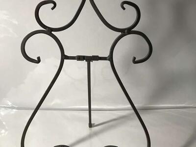 Decorative Rustic Wrought Iron Picture Stands 13 in High x 8 1/2 in Wide Display Easel Frame or