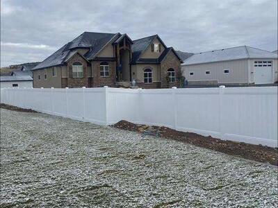 Fast Installation – Get Your Vinyl Fence Installed This Summer