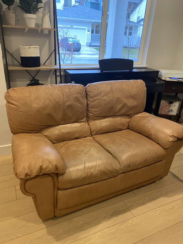 Comfy Love Seat And Armchair Furniture