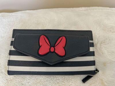 Disney Minnie Wallet