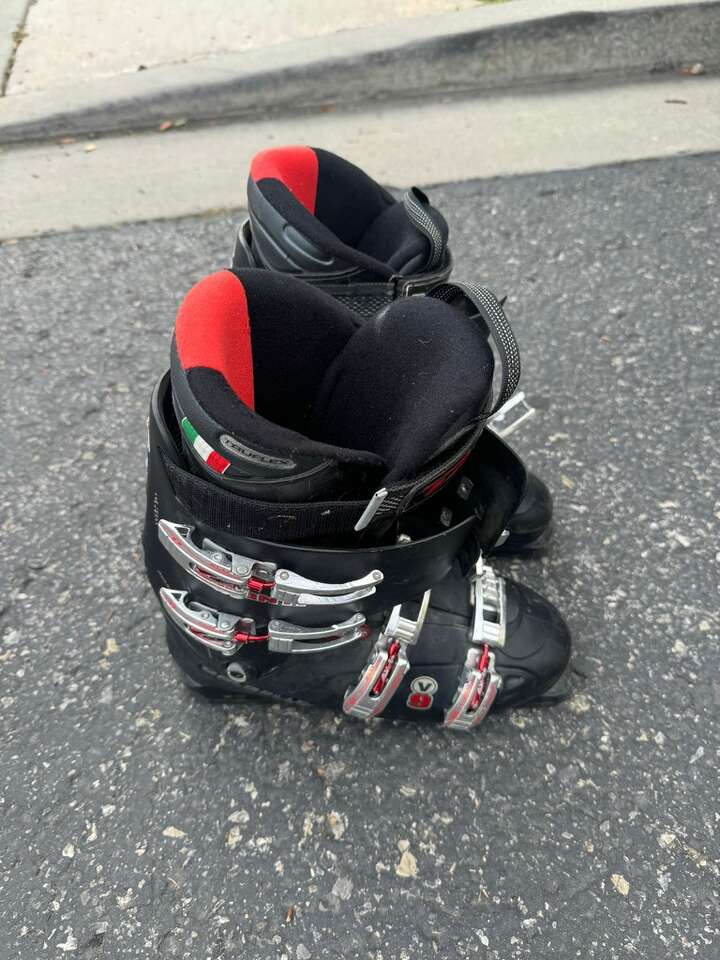 Dalbello Avanti Italian Ski Boots (9-12)