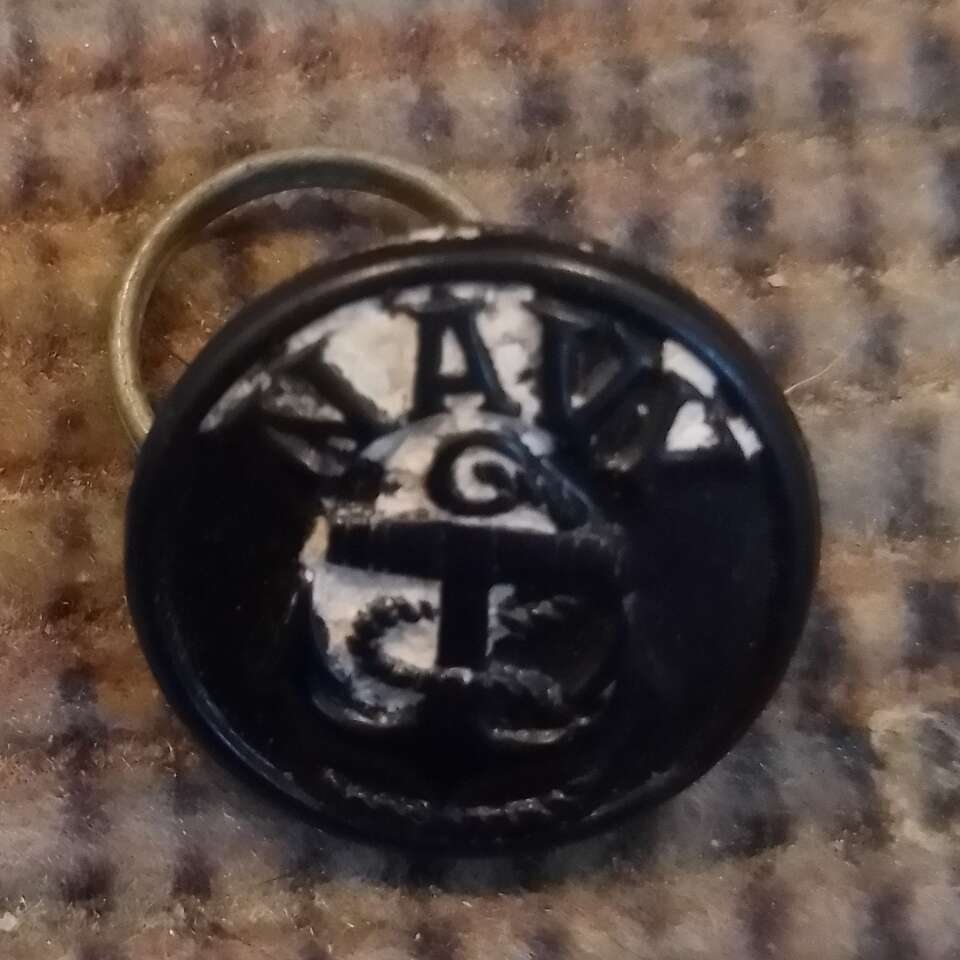 WWII Navy button