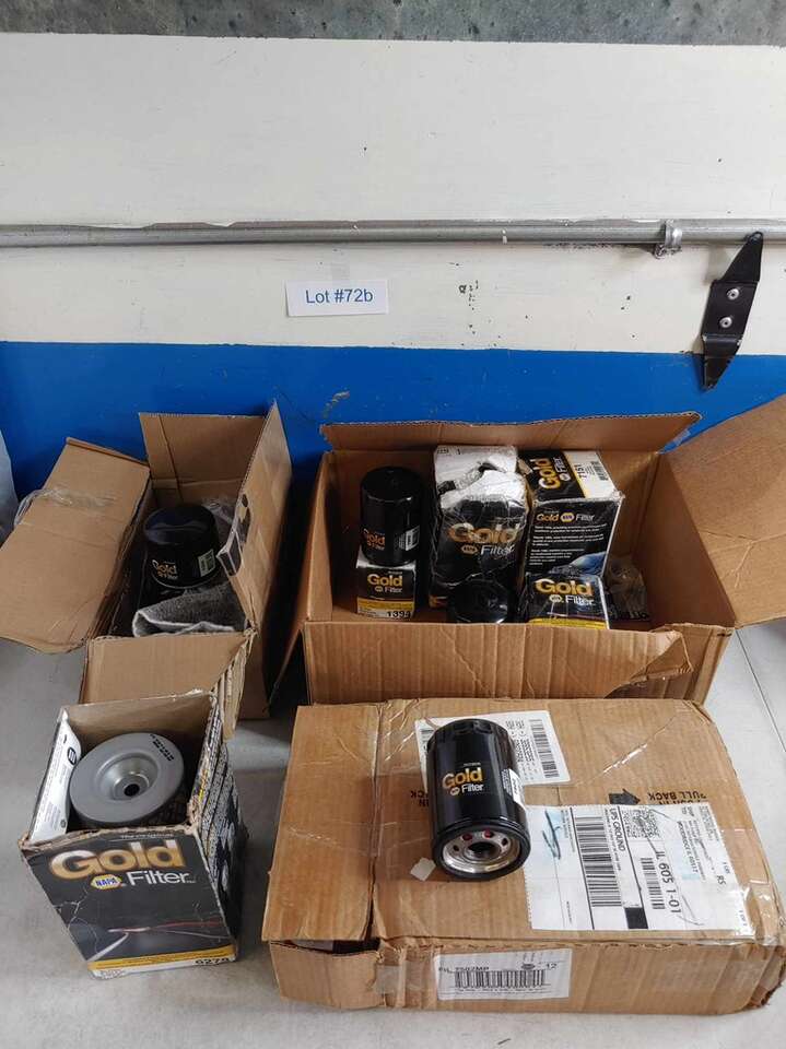 NAPA Gold Car Filters Lot of 22