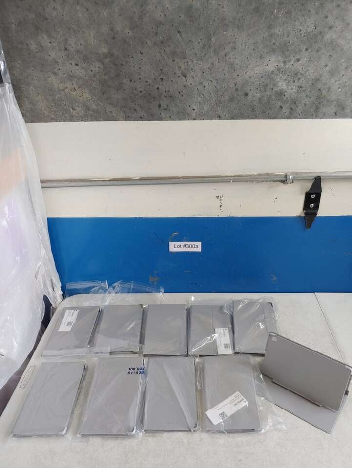 SAMSUNG Galaxy Tab A7 Lite Bookcover Silver