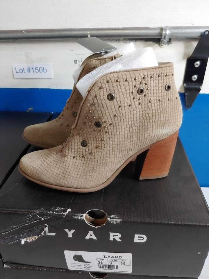 Lyard Alaric Suede Leather Boots