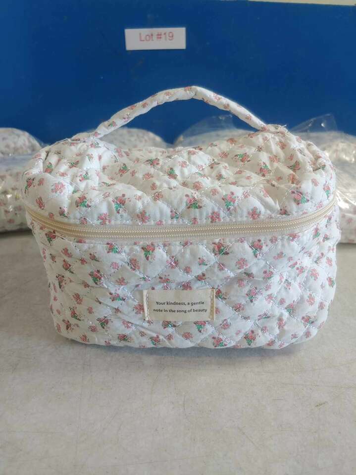Travel Cosmetic Makeup Bags - Quilted/Floral