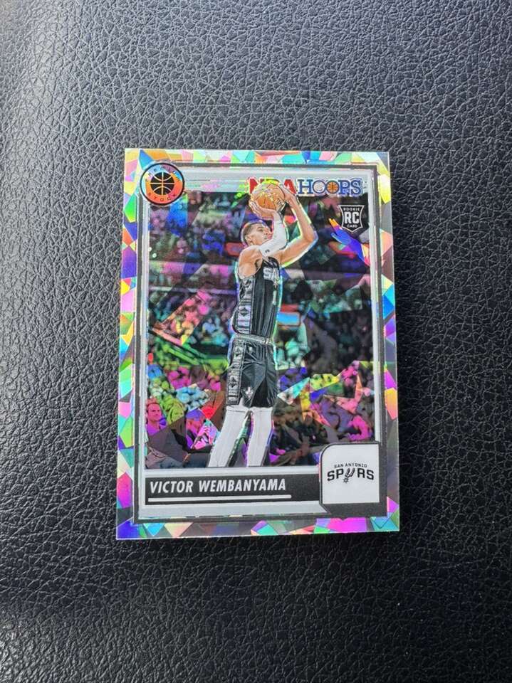 Victor Wembanyama Premium Stock Cracked Ice - RC