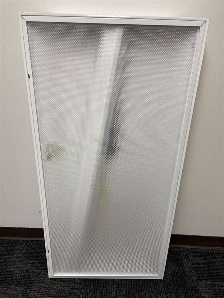 4ft BALLAST FLORESCENT CEILING LIGHT FIXTURE