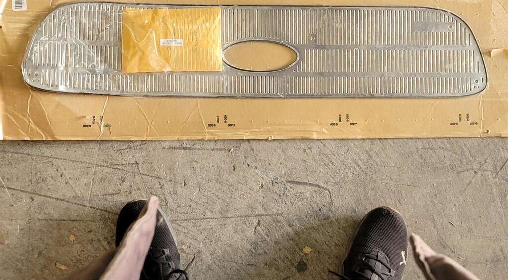 35in Grill Stainless Steel Cover for Cars - New